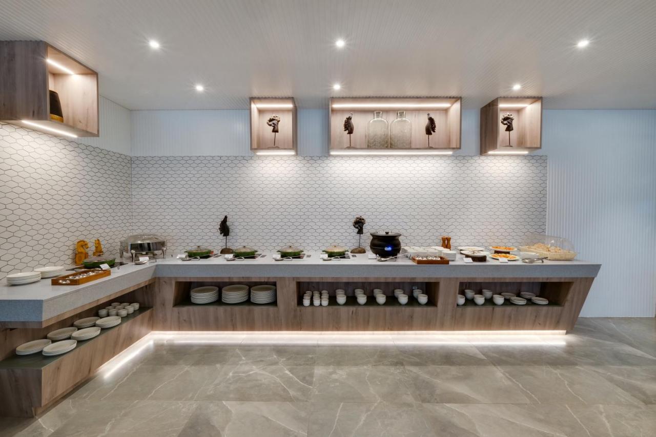 7 Apple Hotel Mahape, นาวีมุมไบ ภายนอก รูปภาพ